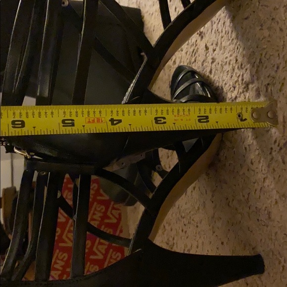 NINE WEST HEELS - Size 6 - Picture 8 of 8